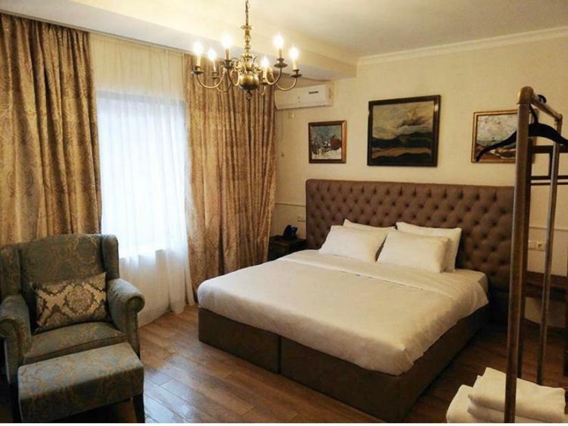 Omart Hotel - Gallery Tbilisi Zimmer foto